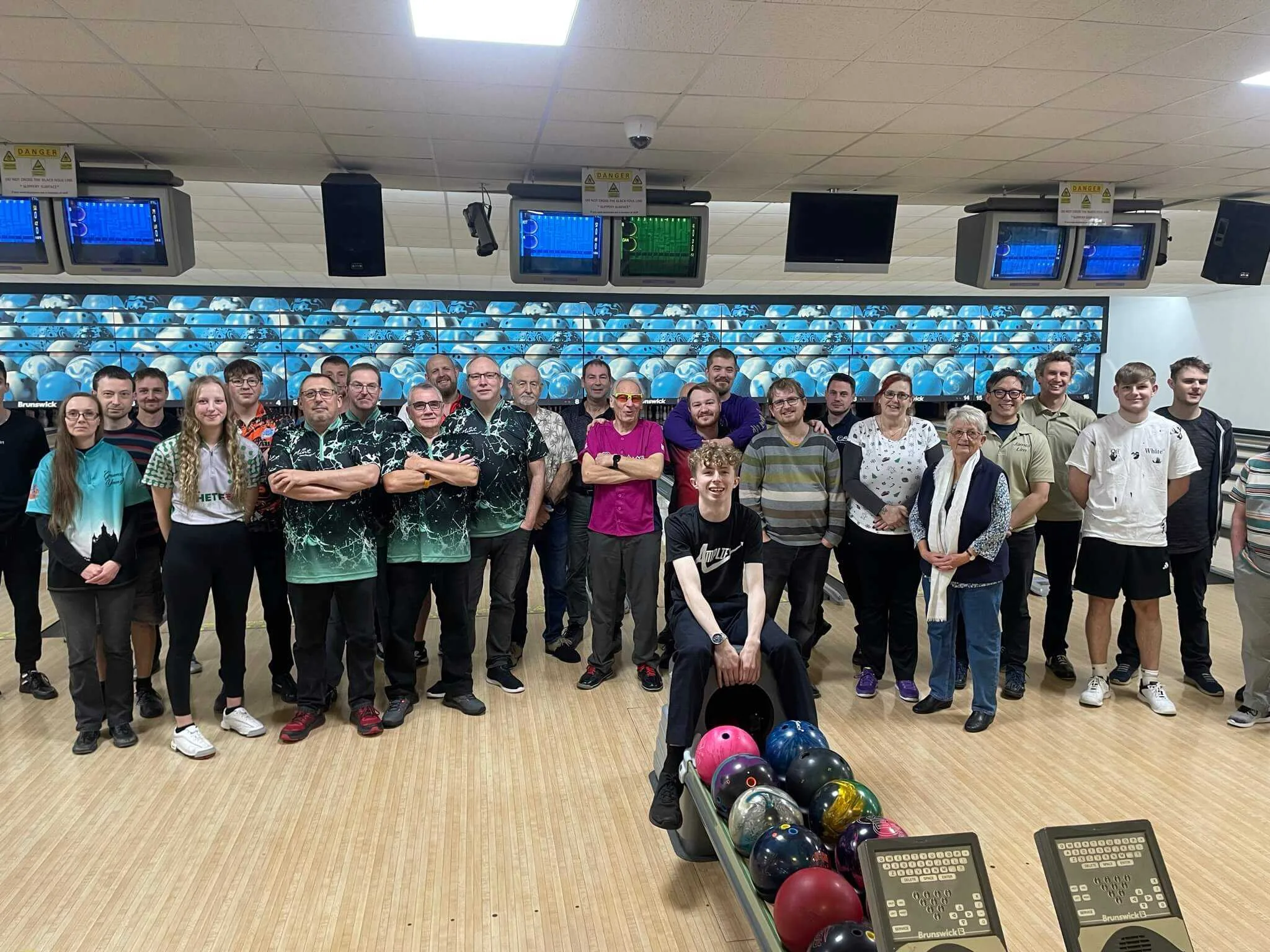 Stroudbowl monday league 1